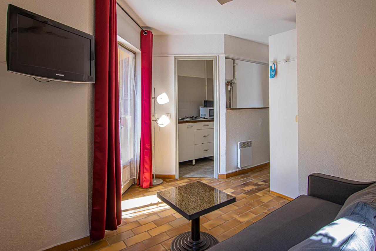 Marina Hotel Club Коголен Екстериор снимка
