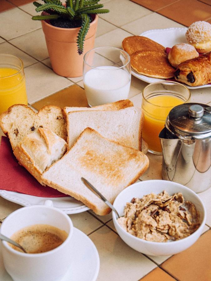Marina Hotel Club Коголен Екстериор снимка